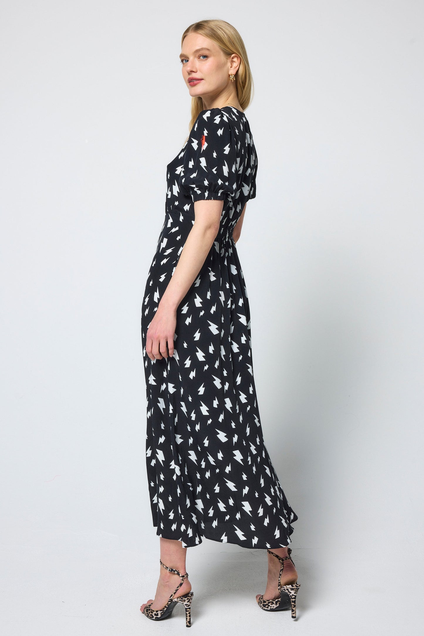 Black with White Lightning Bolt Blouson Sleeve Midi Tea Dress