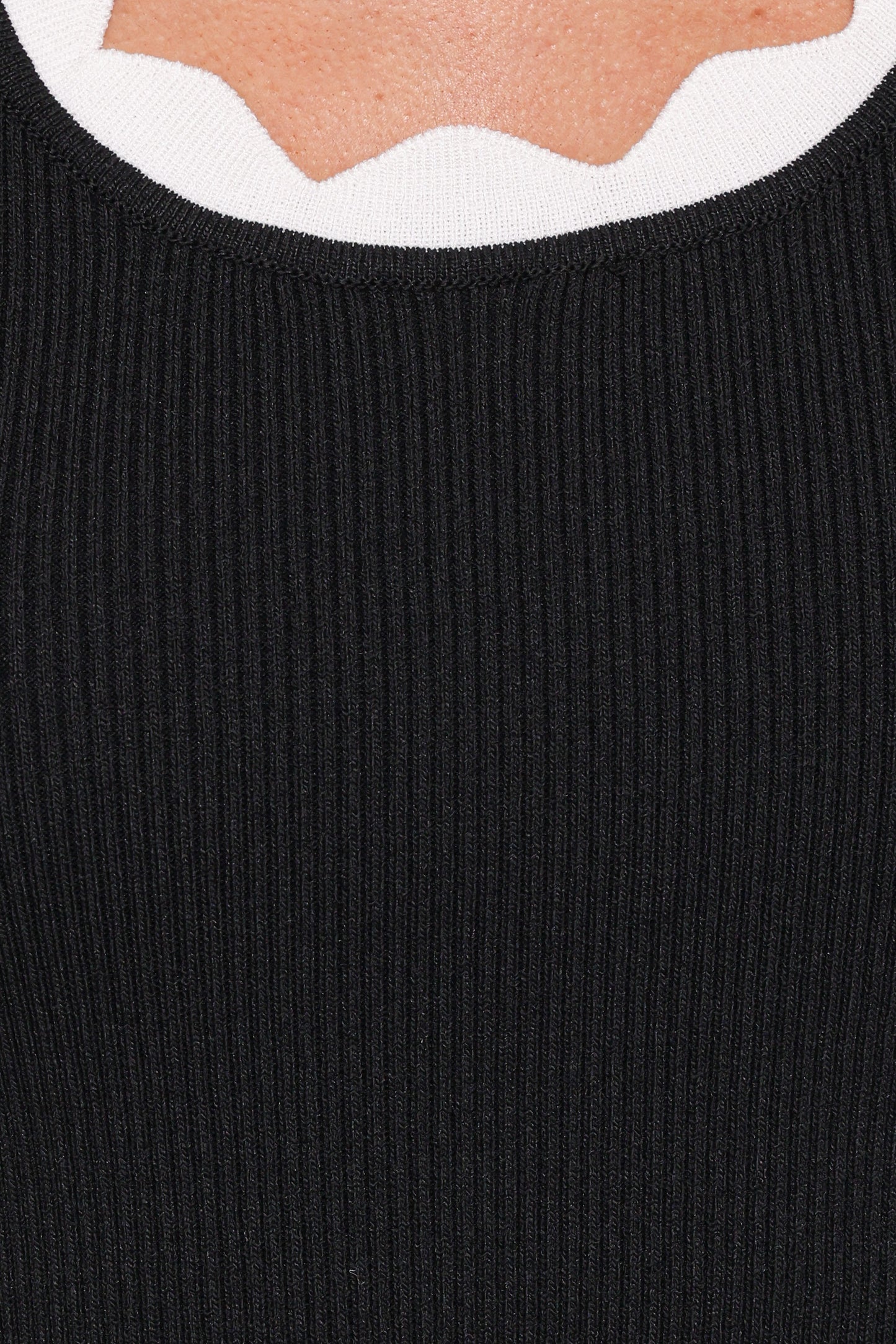 Johnson Scalloped Trim Tank - Black White