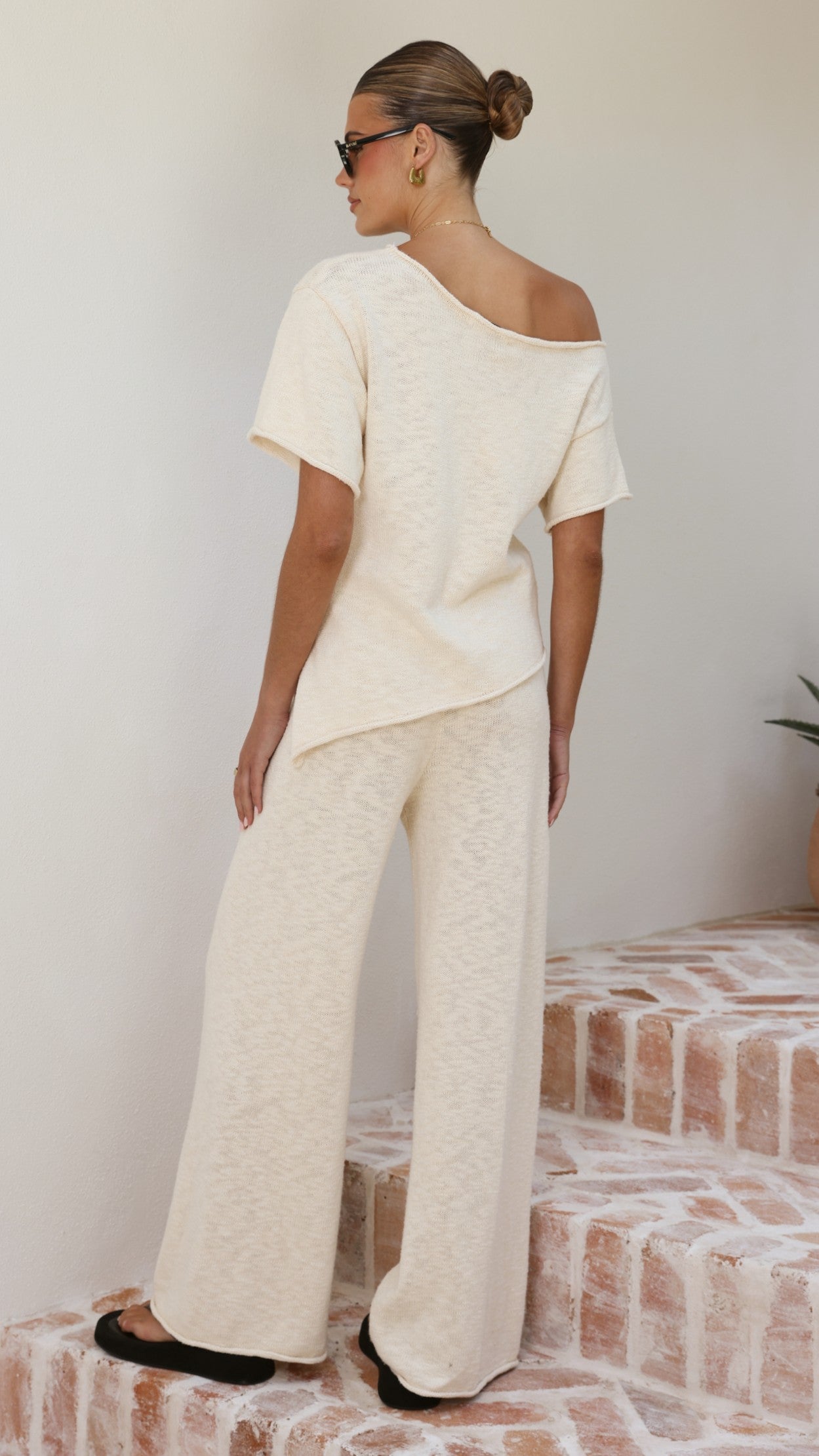 Cascadia Off Shoulder T-Shirt - Cream