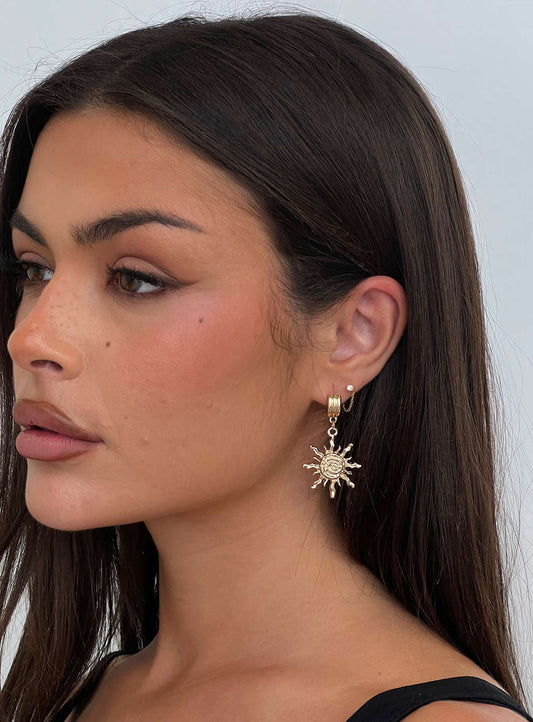 Camira Earrings Gold