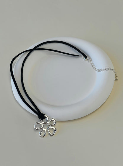 Carmina Necklace Silver