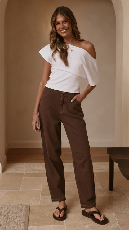 Cleora Barrel Jeans - Chocolate