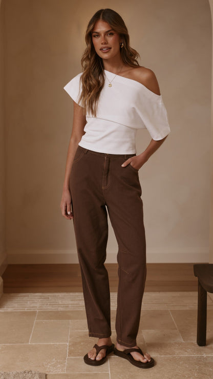 Cleora Barrel Jeans - Chocolate