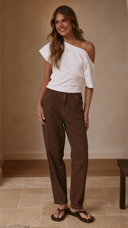 Cleora Barrel Jeans - Chocolate