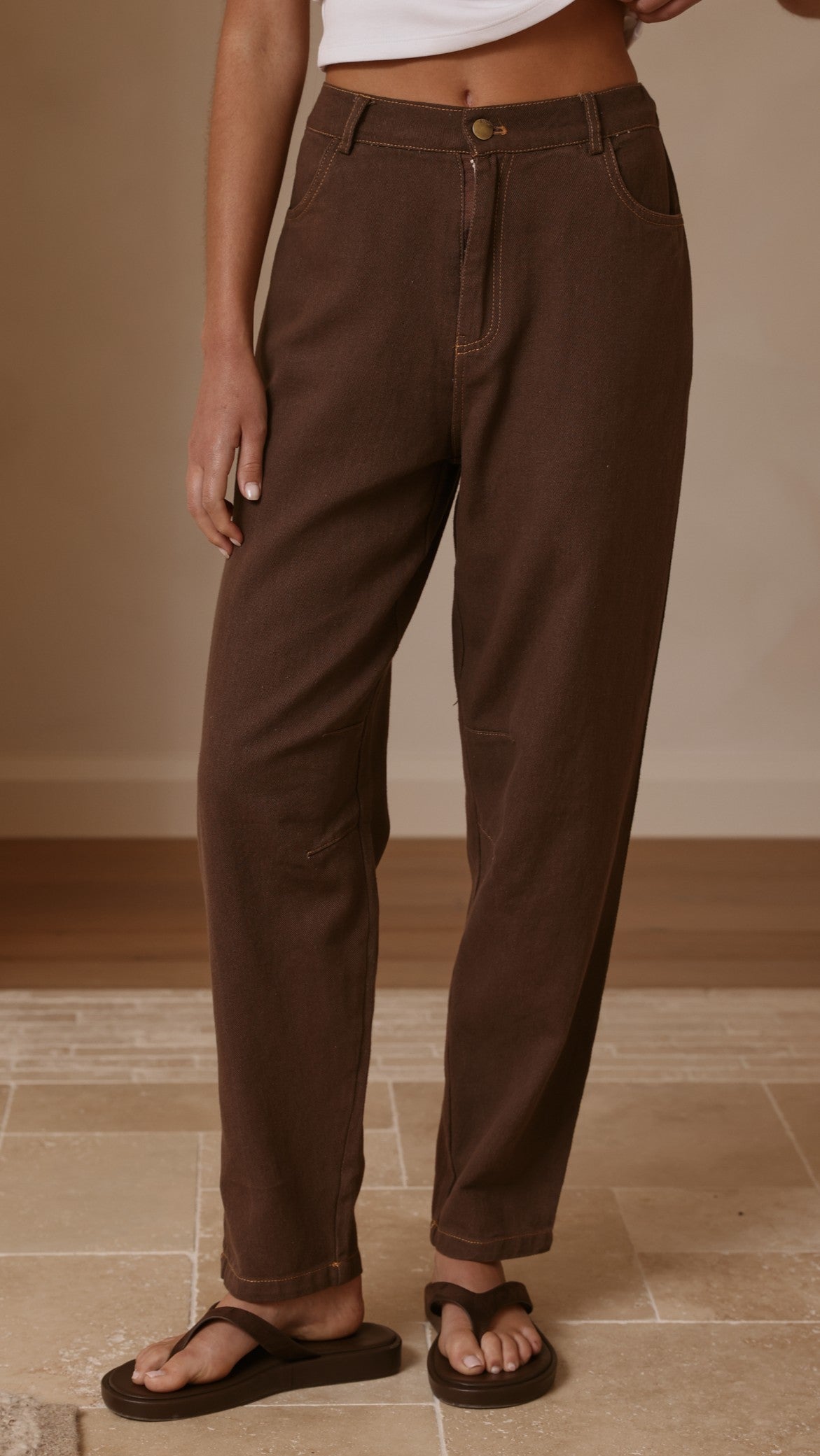 Cleora Barrel Jeans - Chocolate
