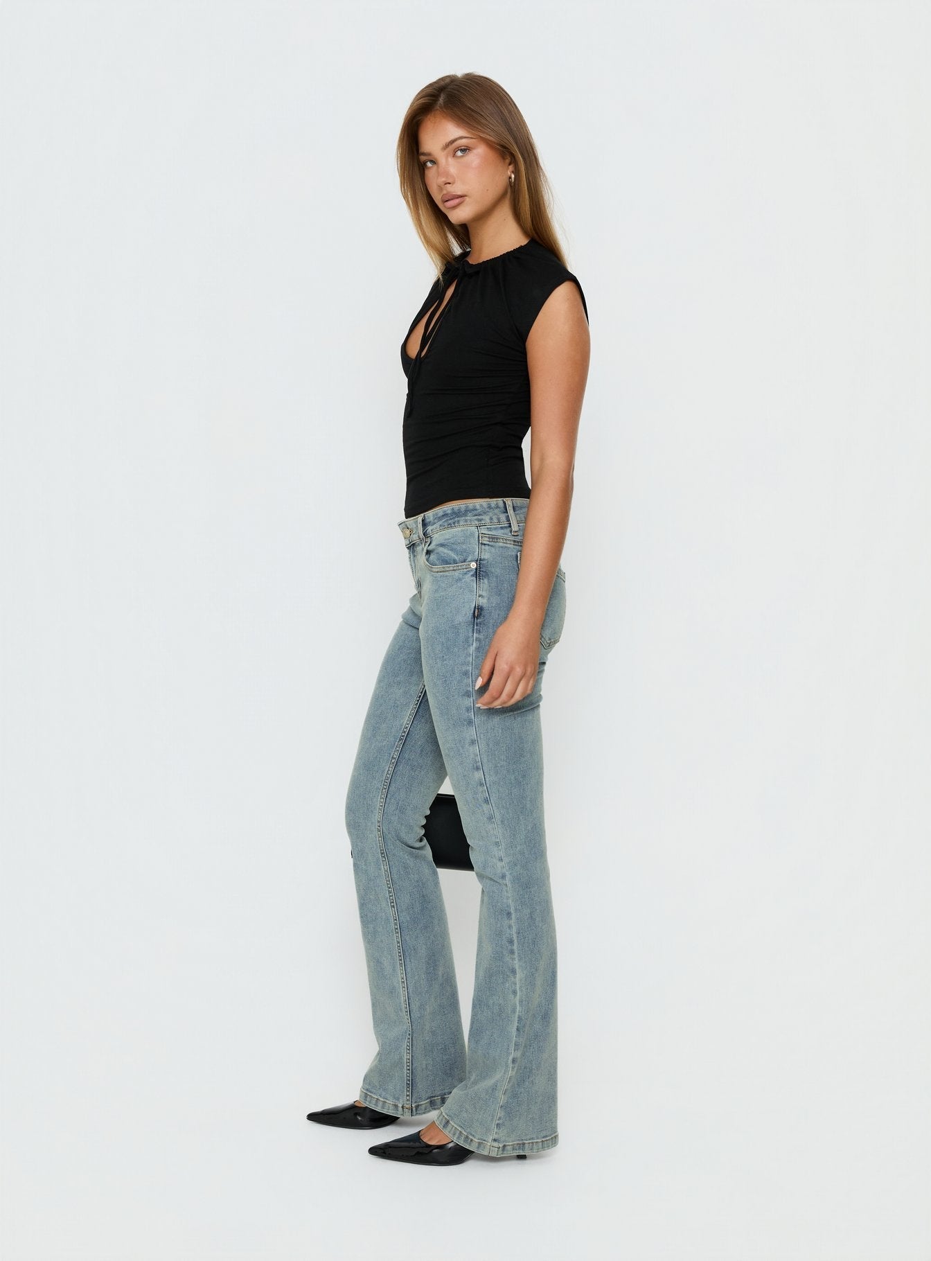 Bethany Low Rise Bootleg Jeans Ice Wash