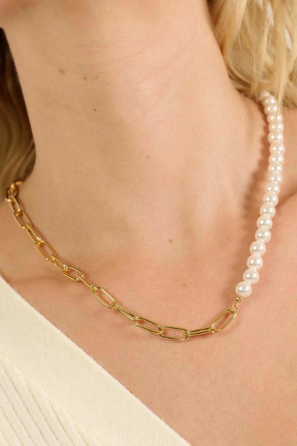 Olvera Pearl and Chain Necklace