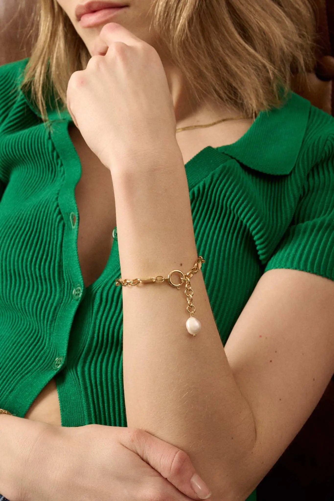 Malibu Point Gold Pearl Pendant Bracelet