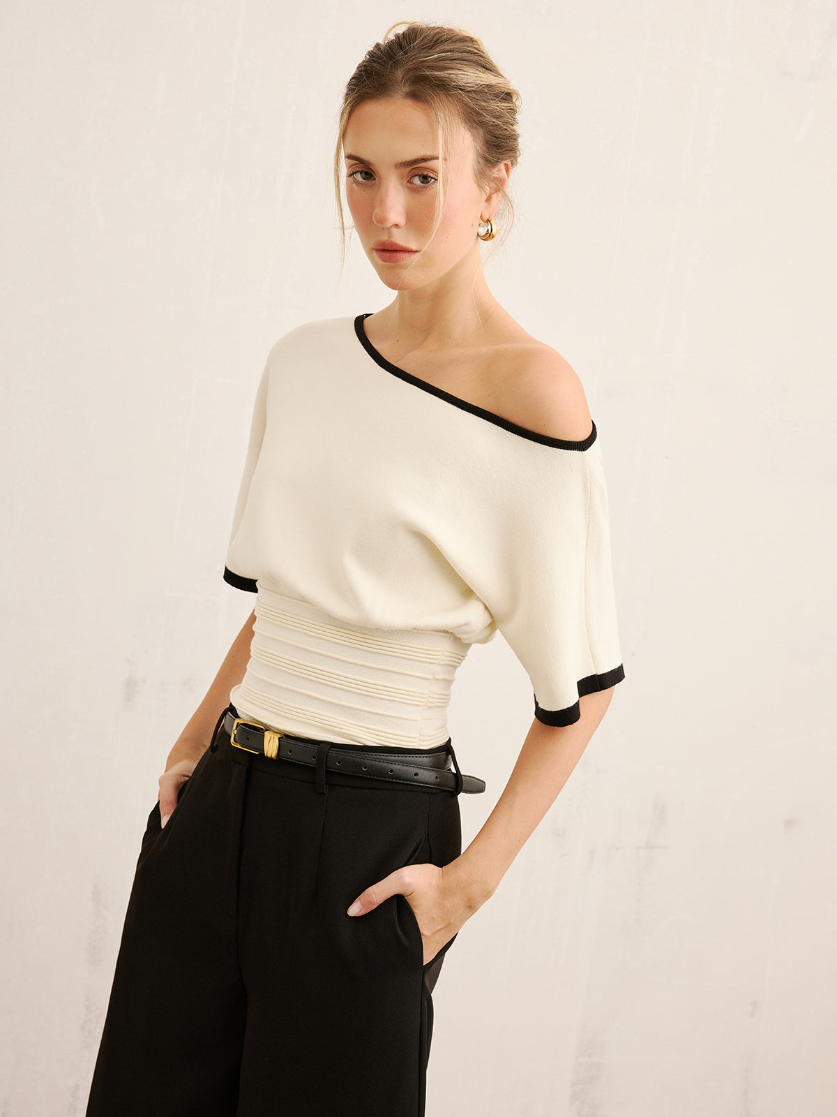 Contrast Trim Cinched Waist Knit Top