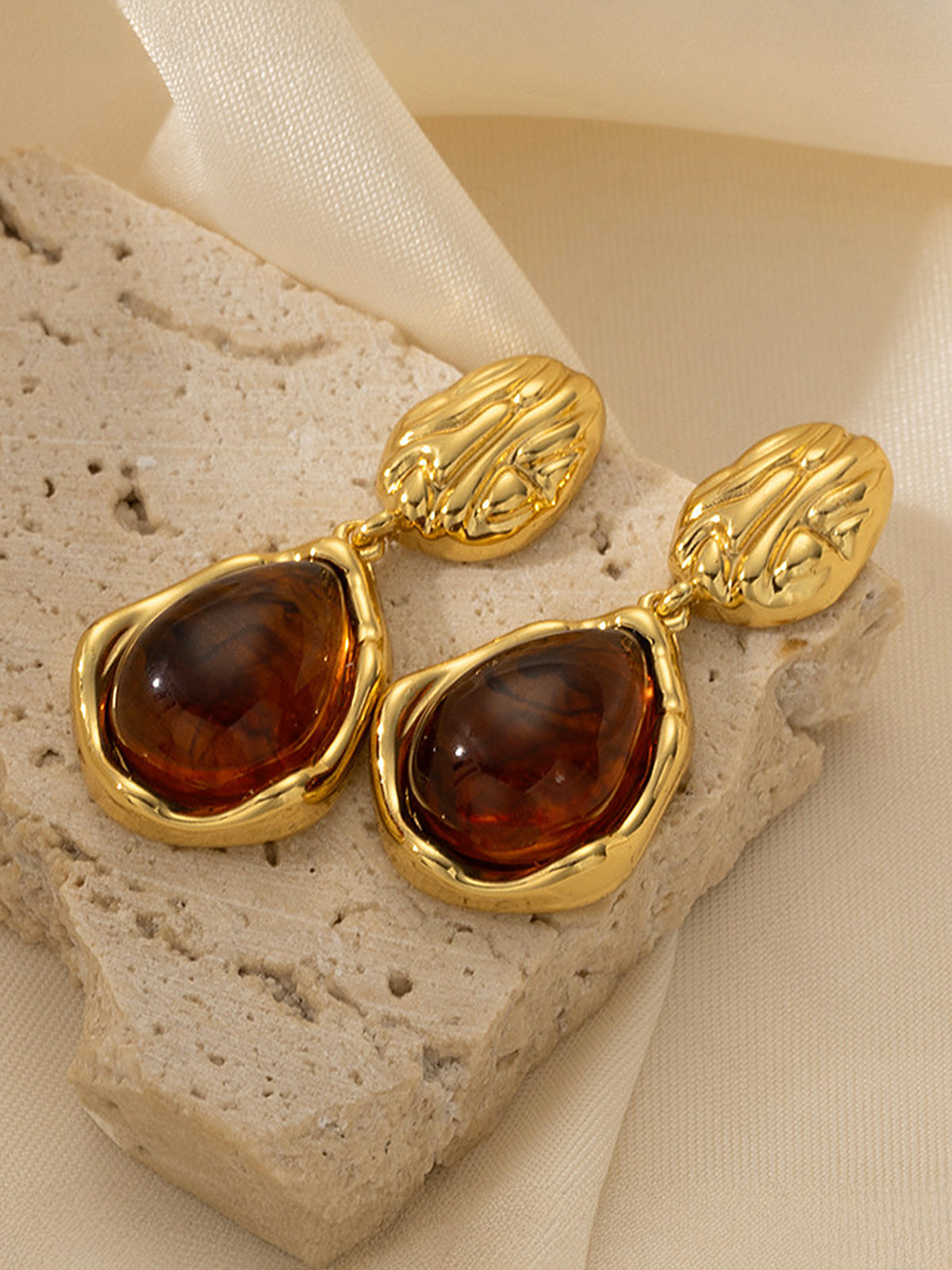 Textured Teardrop Gem Drop Earrings