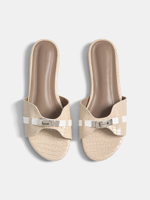 Crocodile Pattern Buckle Slide Sandals