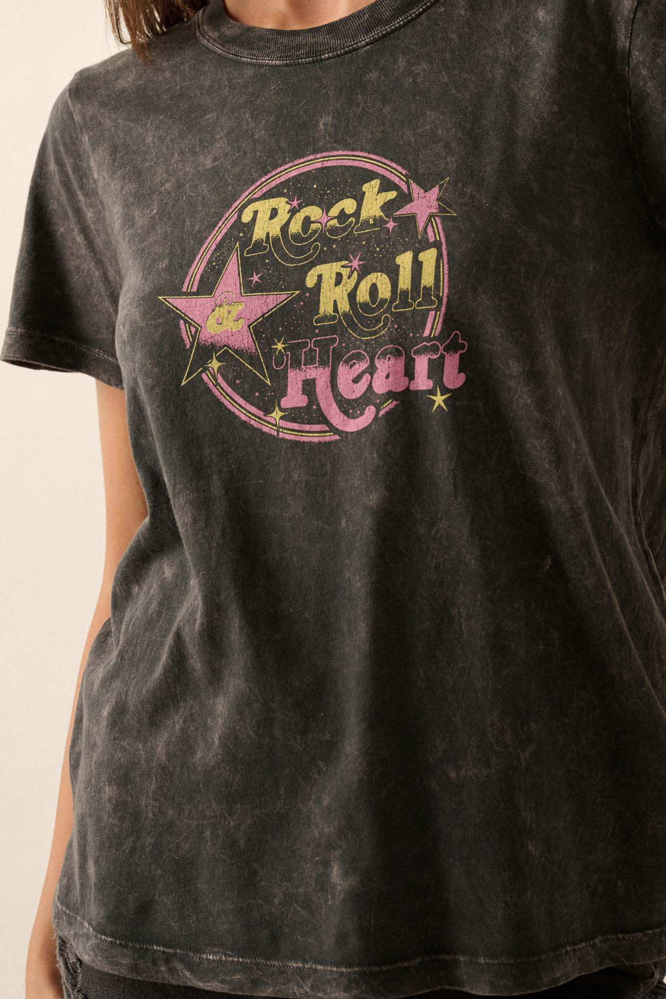 Rock & Roll Heart Vintage-Wash Graphic Tee
