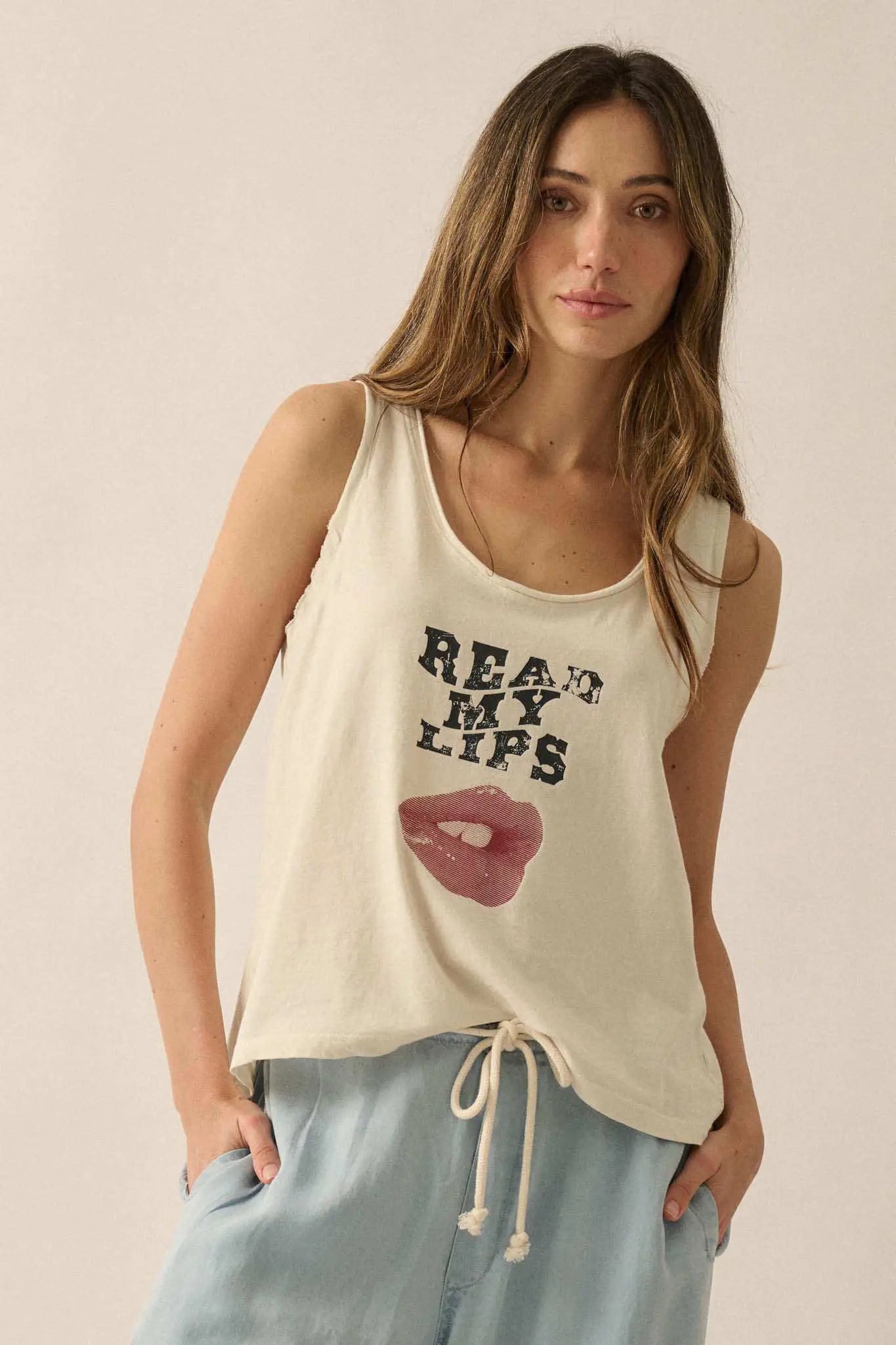 Read My Lips Raw-Edge Graphic Tank Top