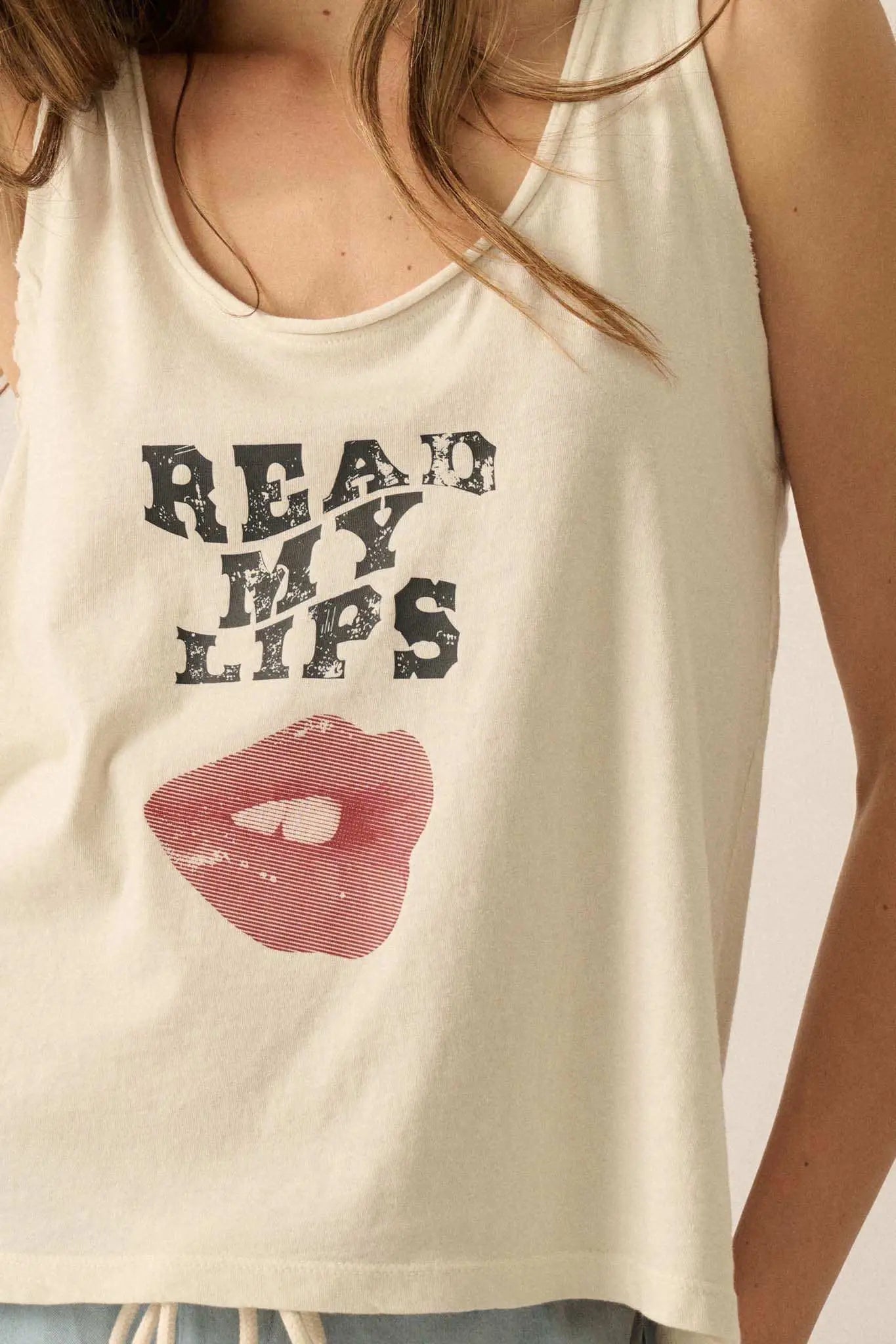 Read My Lips Raw-Edge Graphic Tank Top