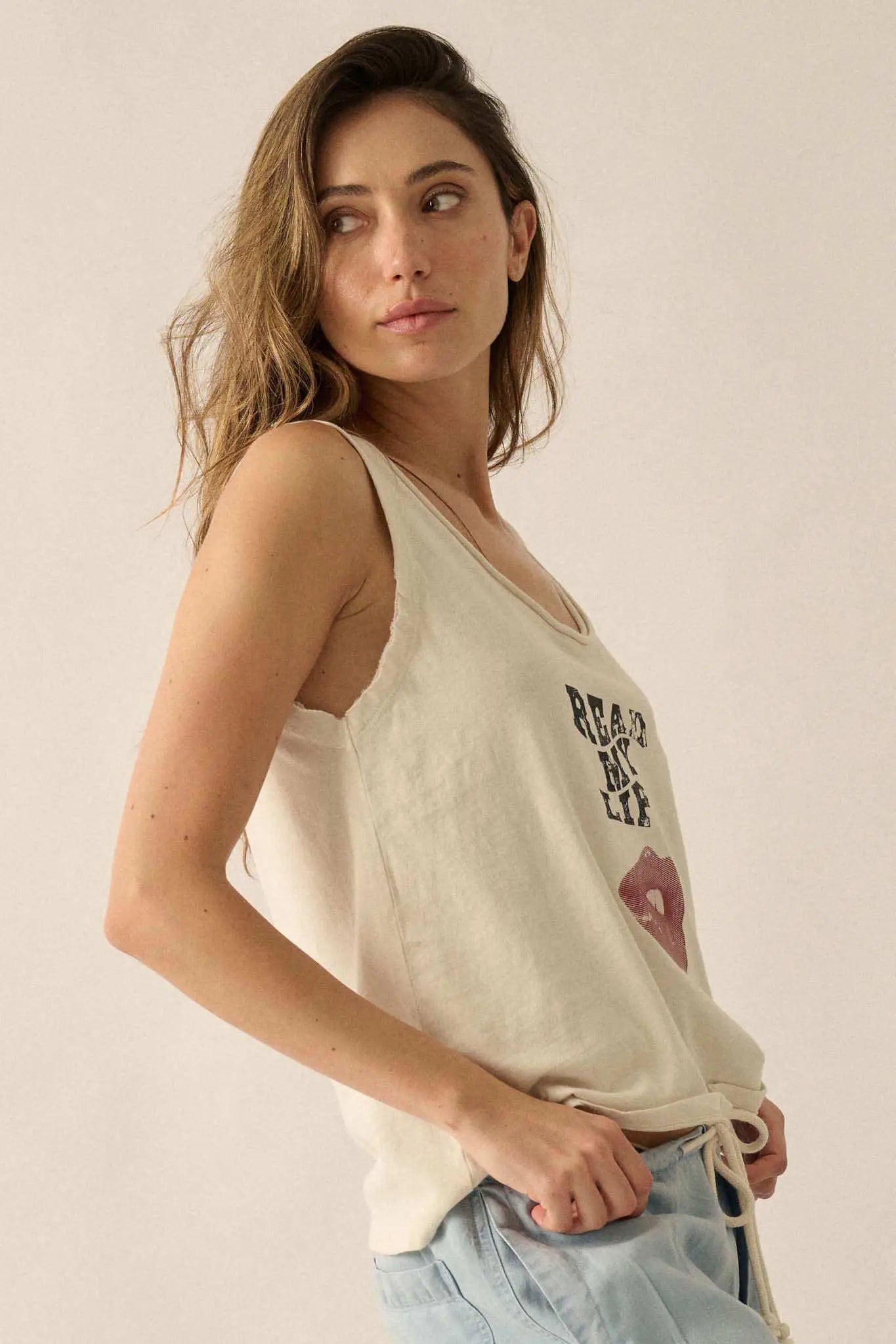 Read My Lips Raw-Edge Graphic Tank Top