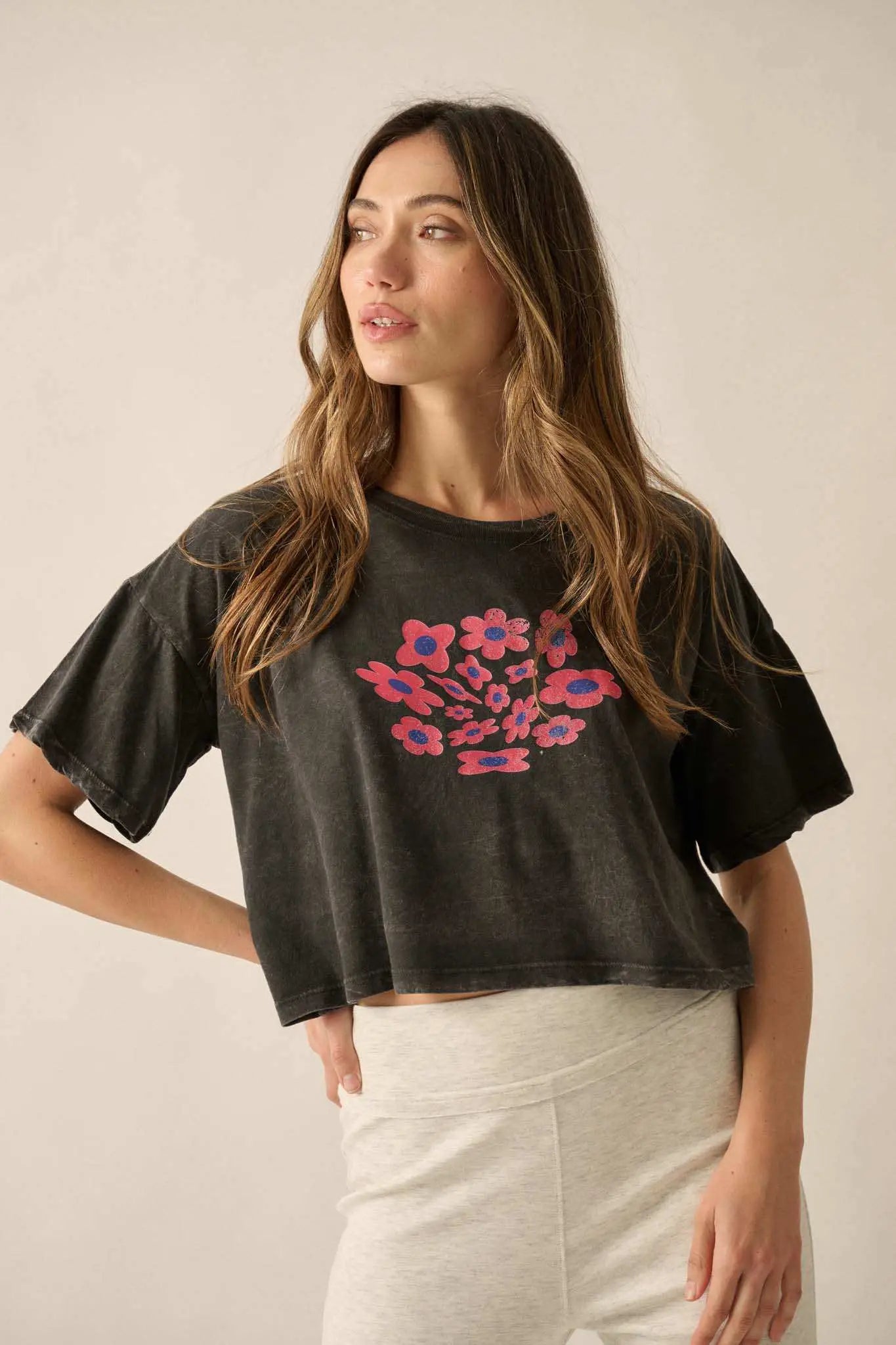 Fun Flowers Vintage-Wash Cropped Graphic Tee