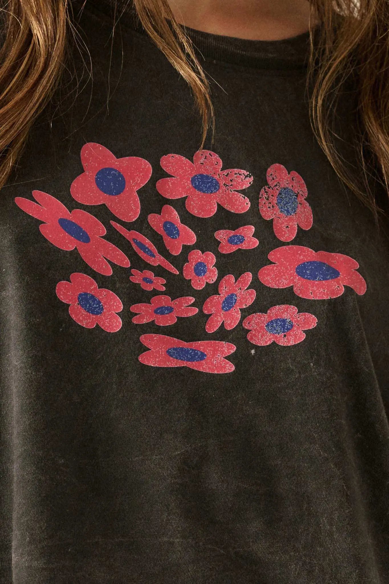 Fun Flowers Vintage-Wash Cropped Graphic Tee