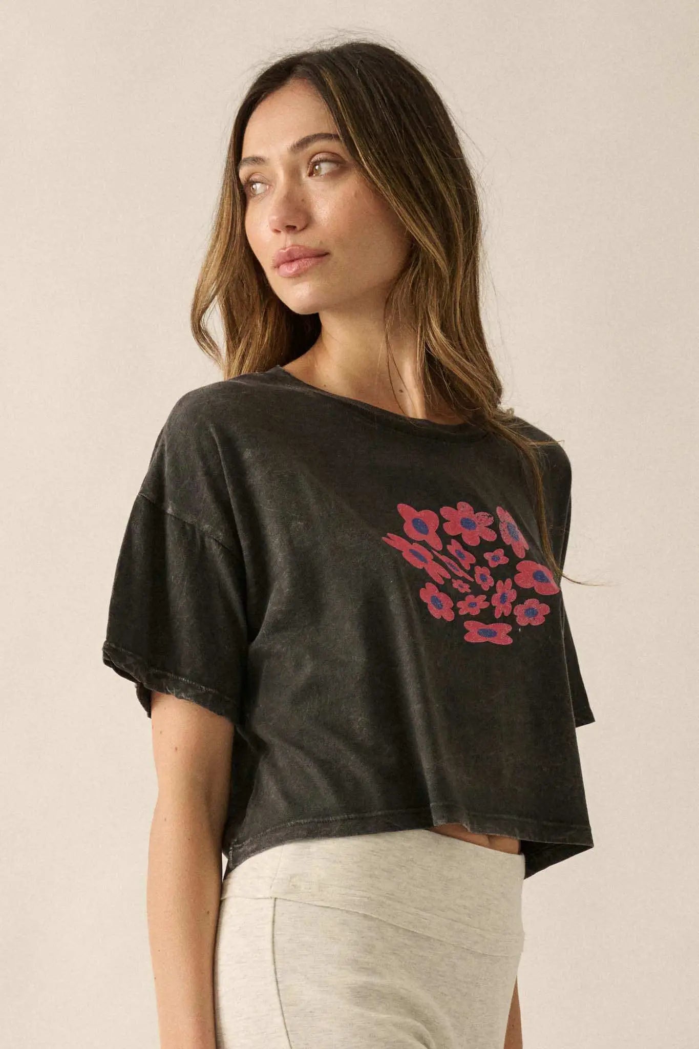 Fun Flowers Vintage-Wash Cropped Graphic Tee