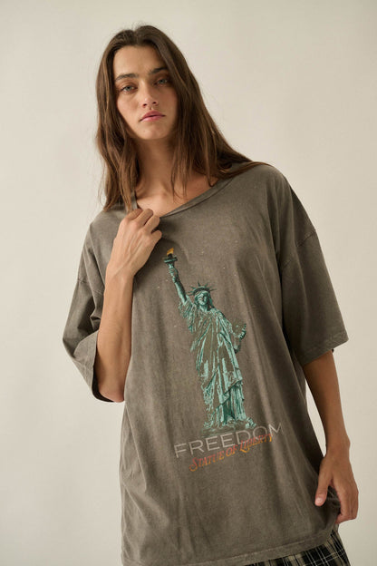 Lady Liberty Vintage-Wash Oversize Graphic Tee