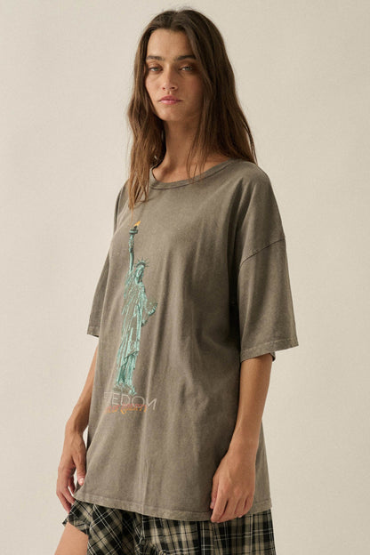 Lady Liberty Vintage-Wash Oversize Graphic Tee