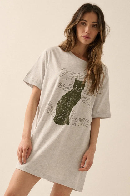99 Problems Vintage-Print Oversize Cat Graphic Tee