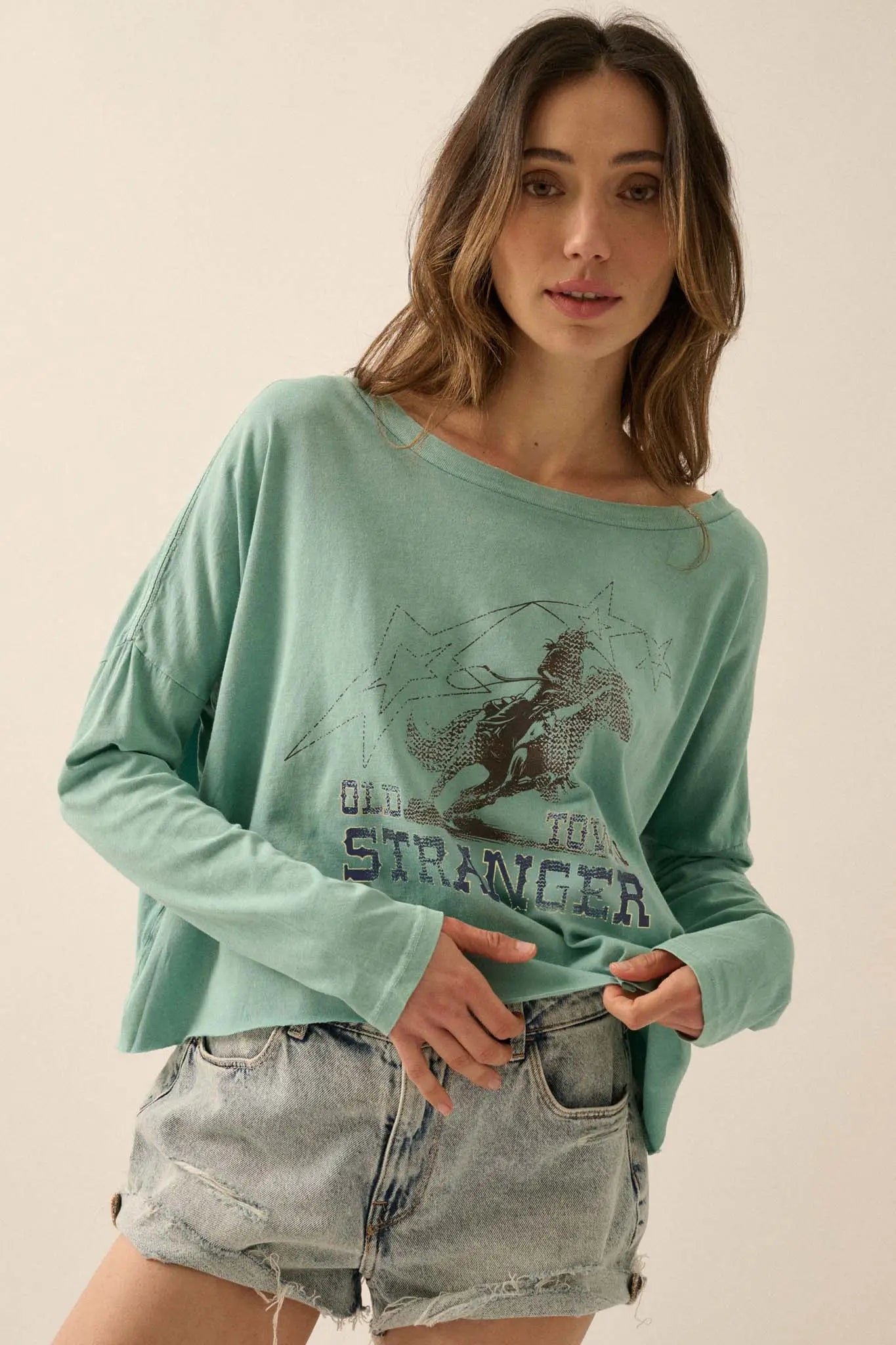 Old Town Stranger Cropped Long-Sleeve Graphic Tee
