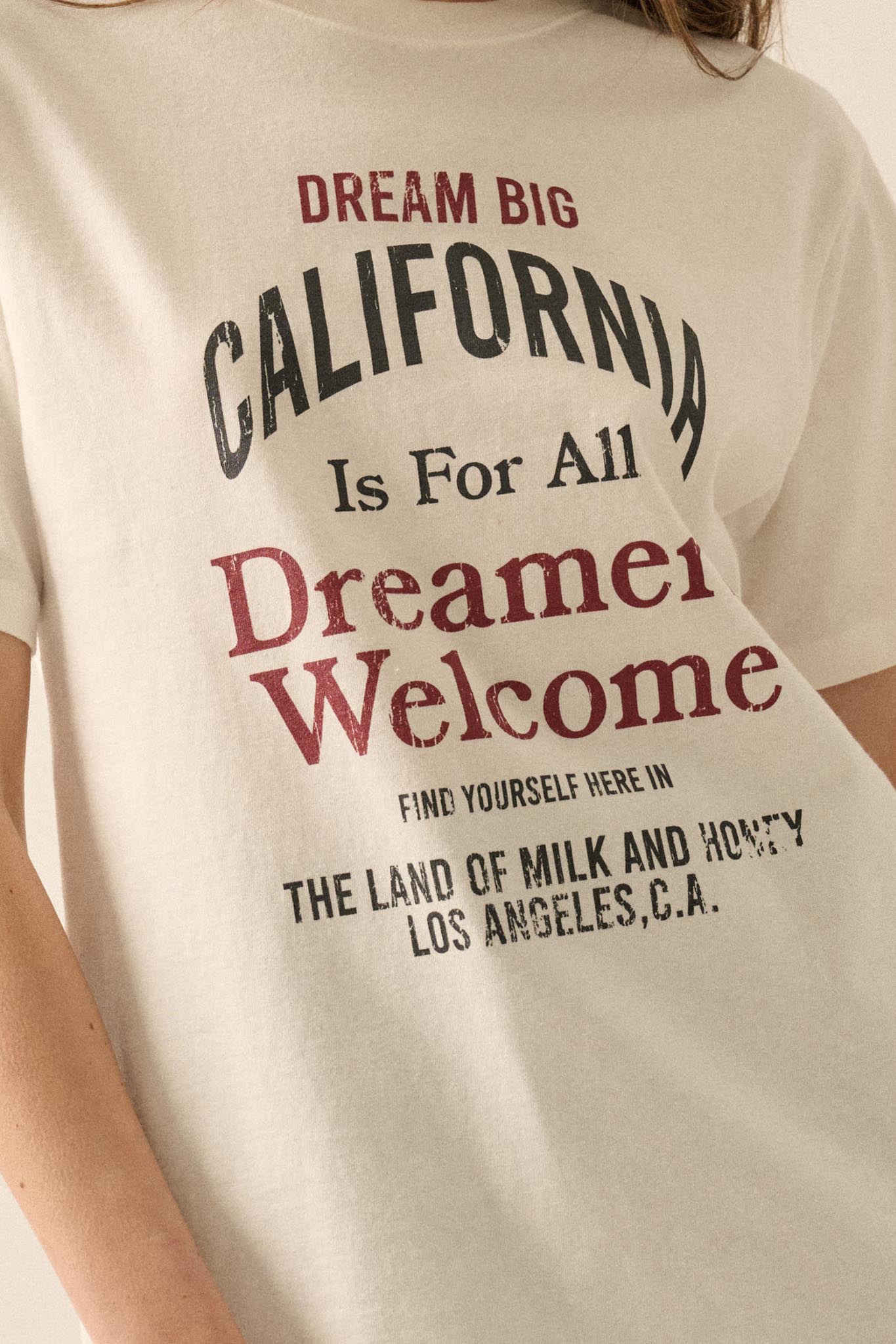 California Dreamers Vintage-Print Graphic Tee