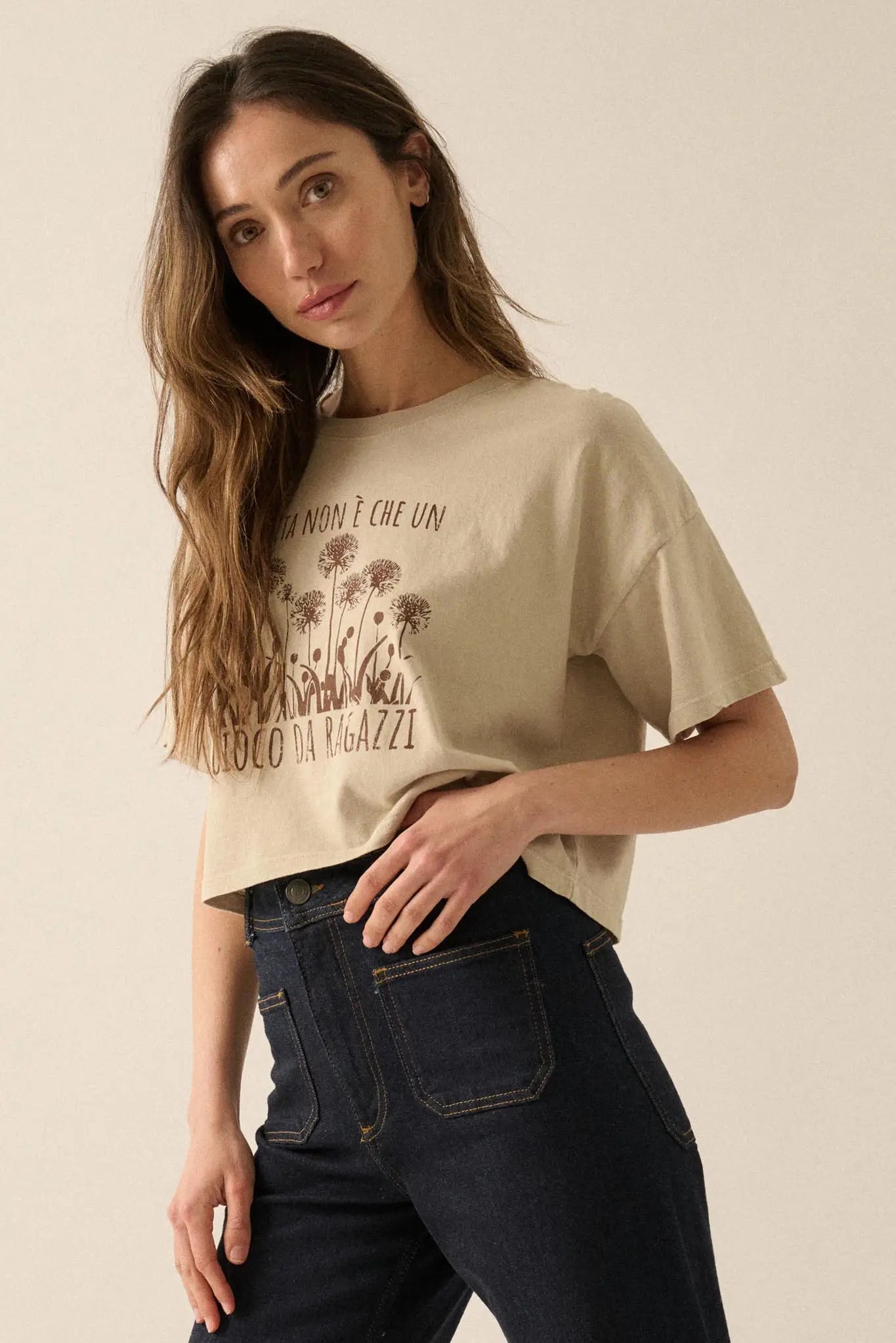 Gioco da Ragazzi Cropped Dandelion Graphic Tee