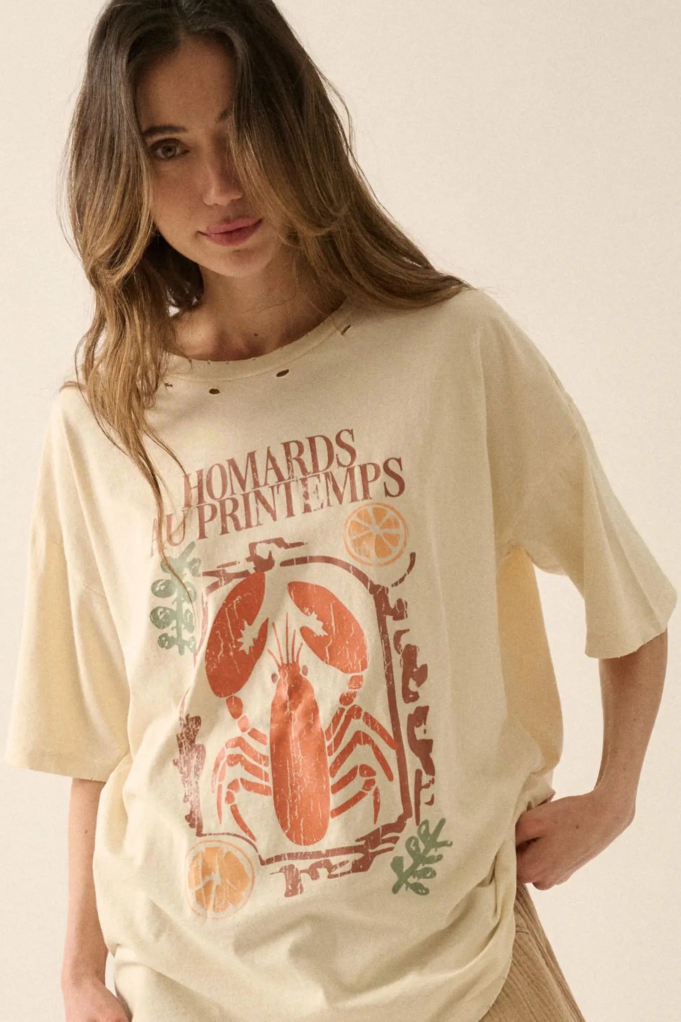 Homards Au Printemps Distressed Lobster Graphic Tee