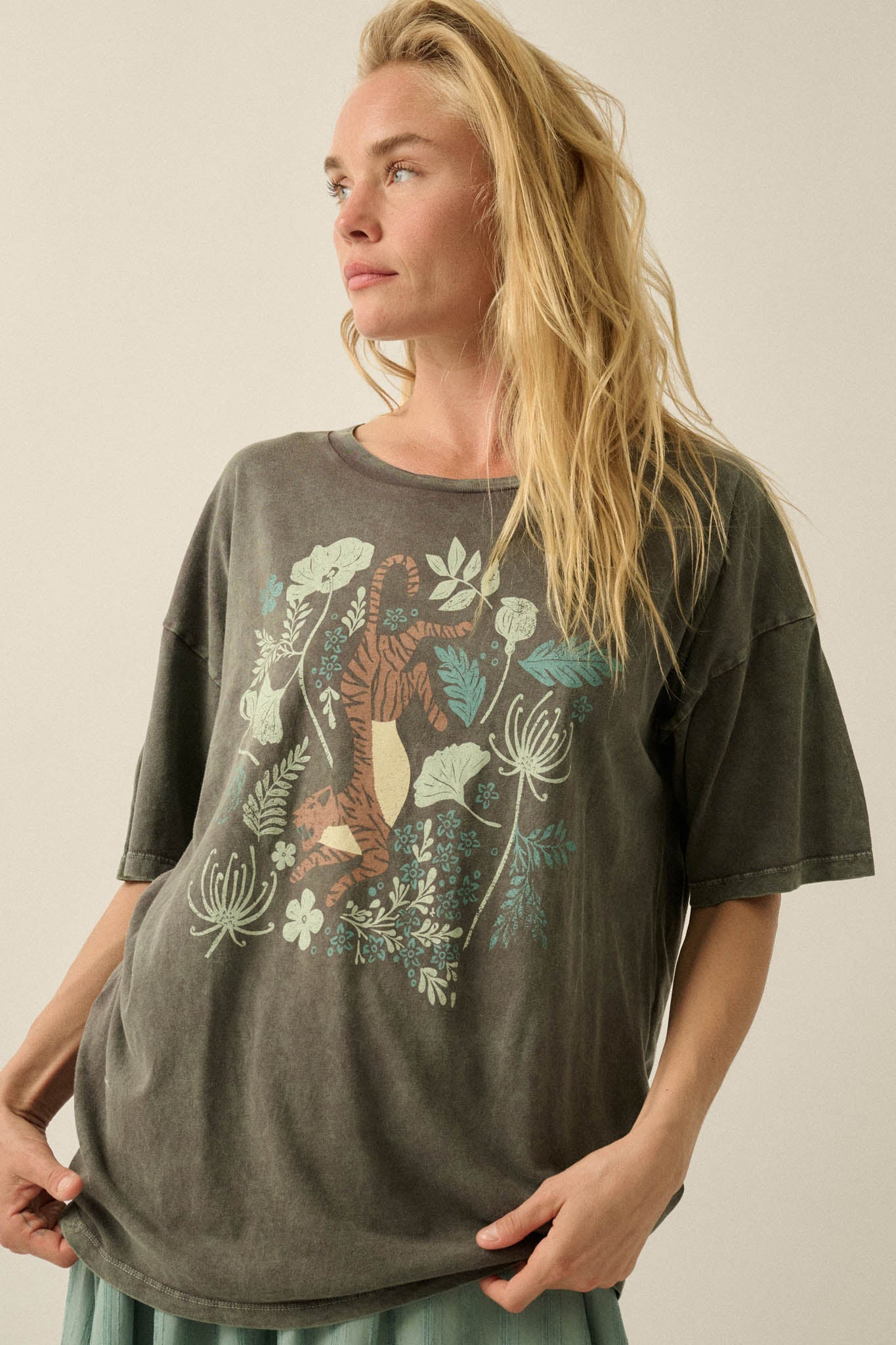 Jungle Tiger Vintage-Wash Oversize Graphic Tee