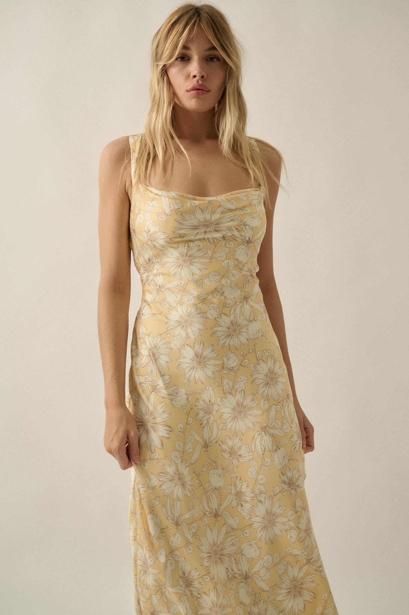 Dreamy Daisy Floral Satin Lace-Up Back Maxi Dress