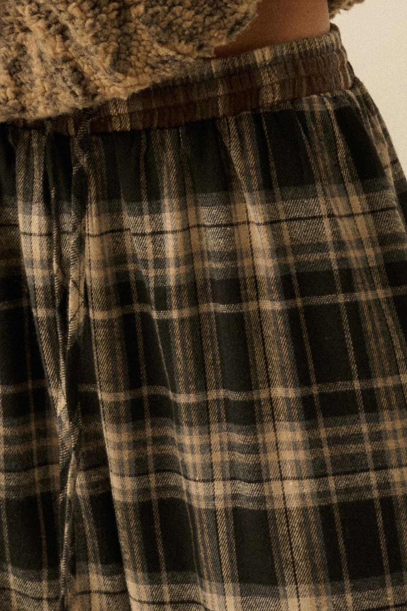Plaid Influence Wide-Leg Drawstring Flannel Pants