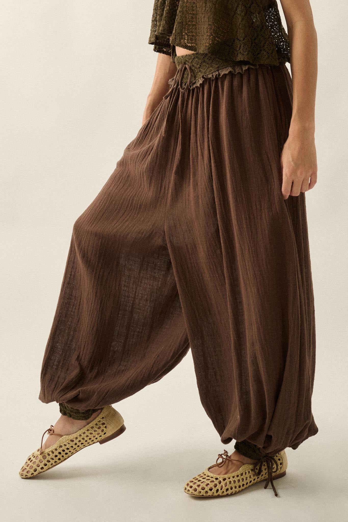 Break Free Cotton Gauze Drawstring Balloon Pants