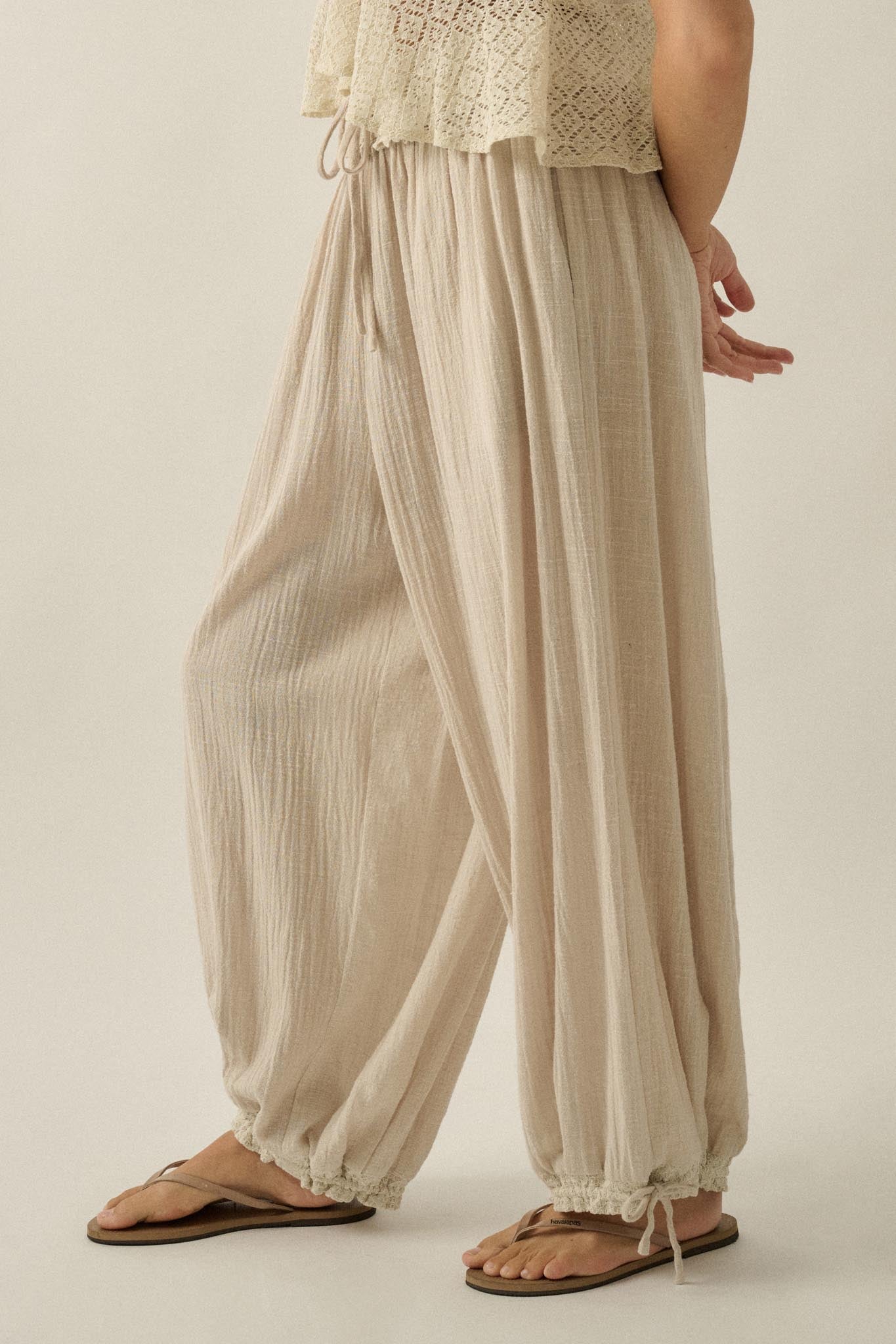 Break Free Cotton Gauze Drawstring Balloon Pants