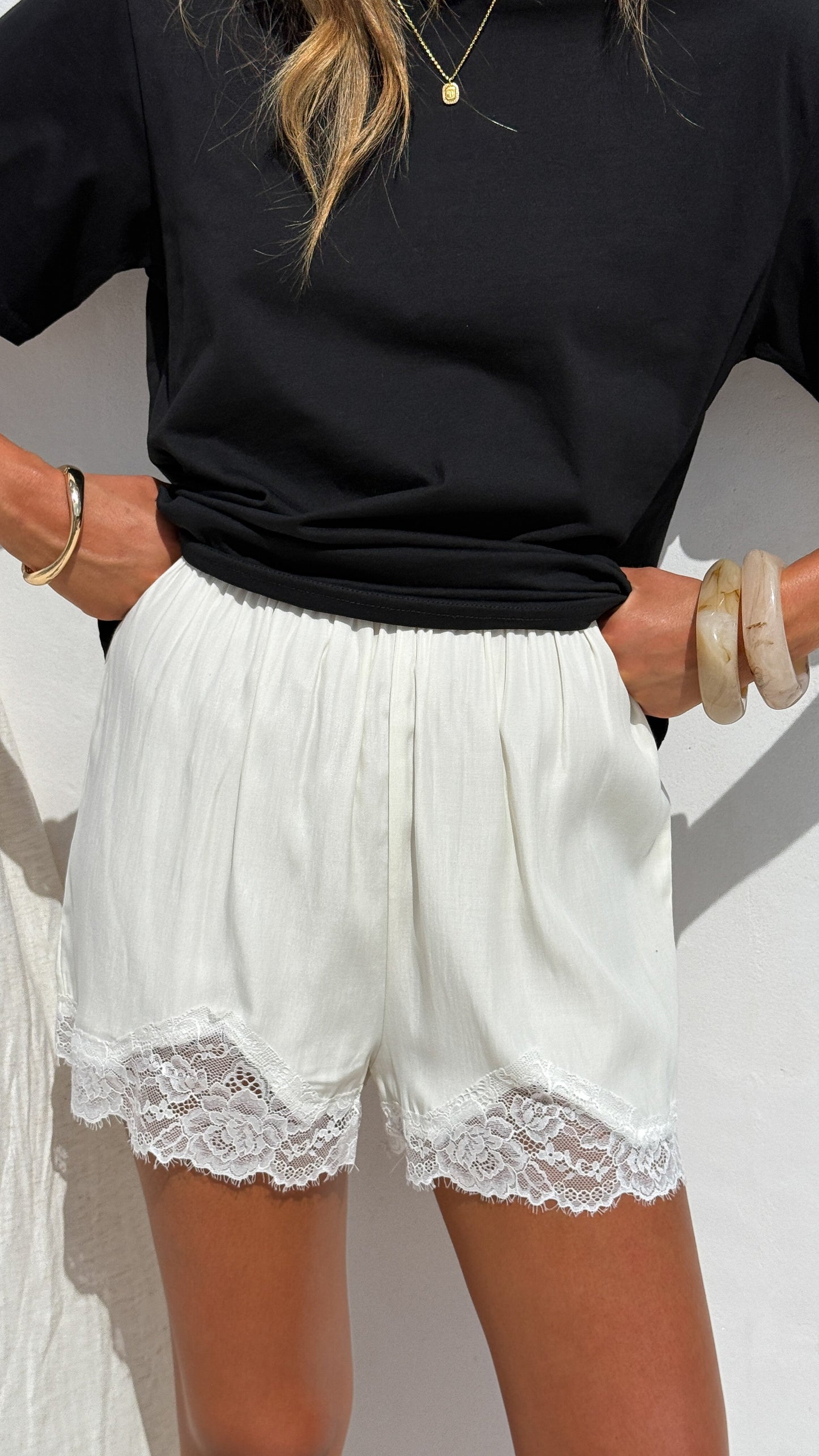 Makoa Lace Shorts - Cream