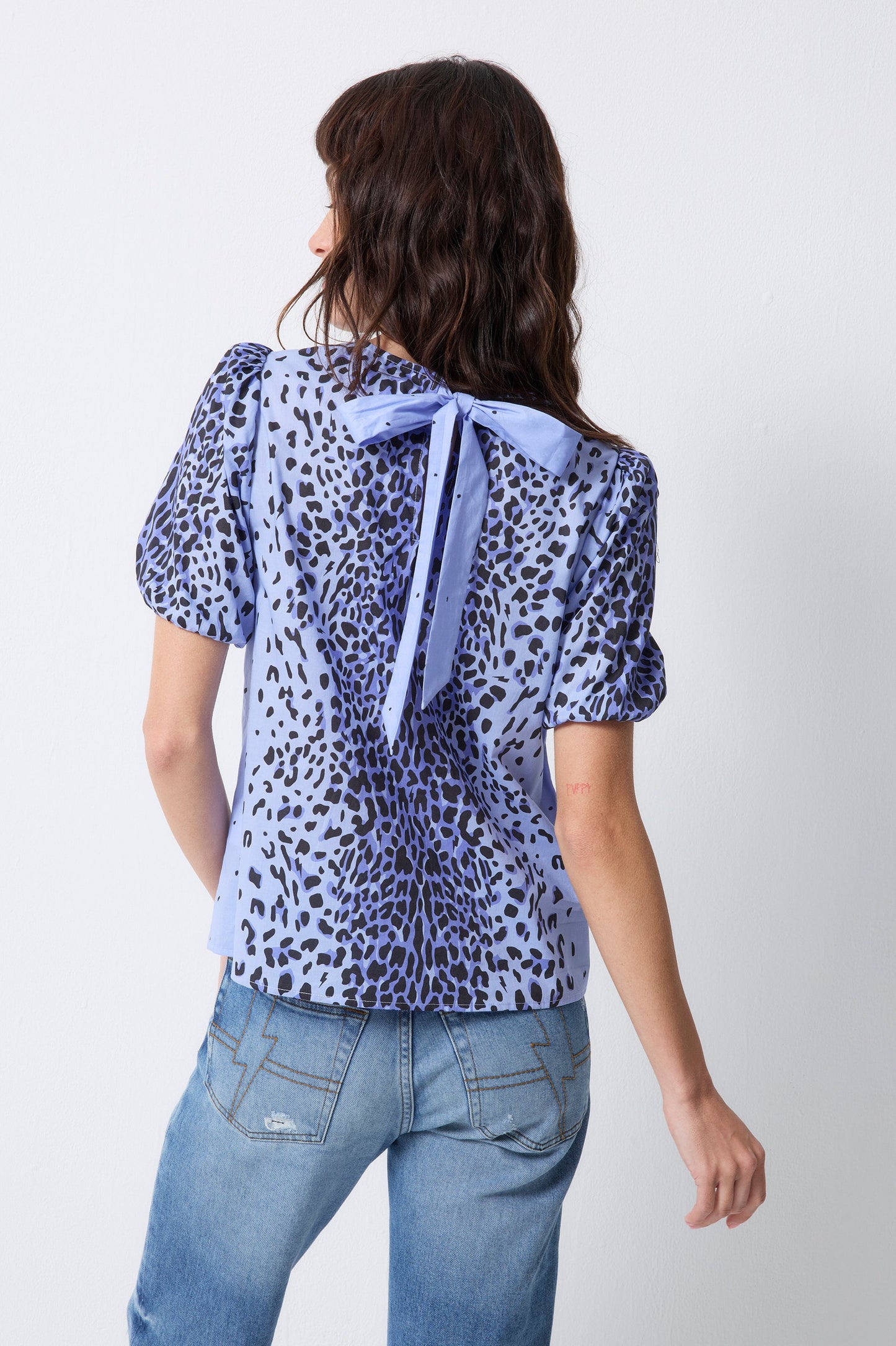 Blue with Black Wild Leopard Short Blouson Sleeve Top