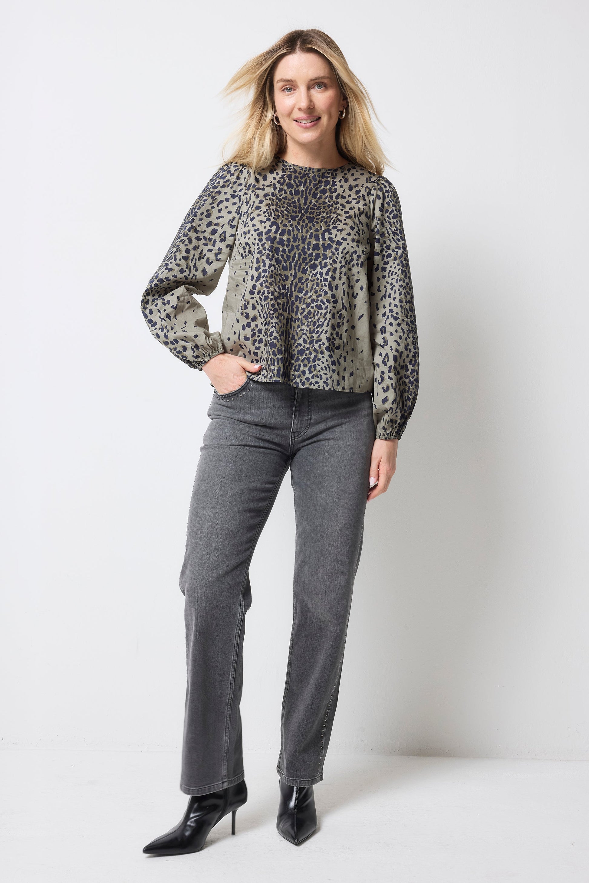 Khaki with Black Wild Leopard Blouson Sleeve Top