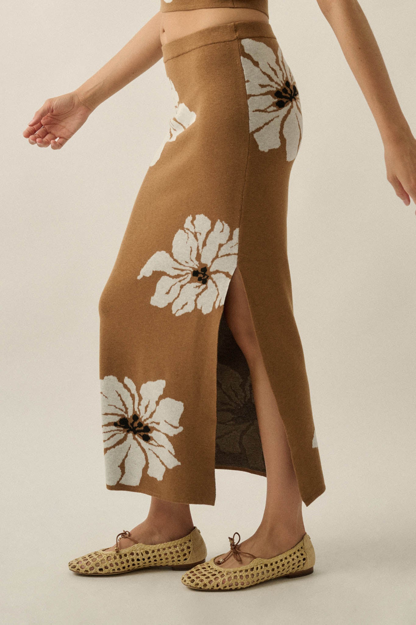 Hibiscus Blooms Floral Jacquard-Knit Maxi Skirt