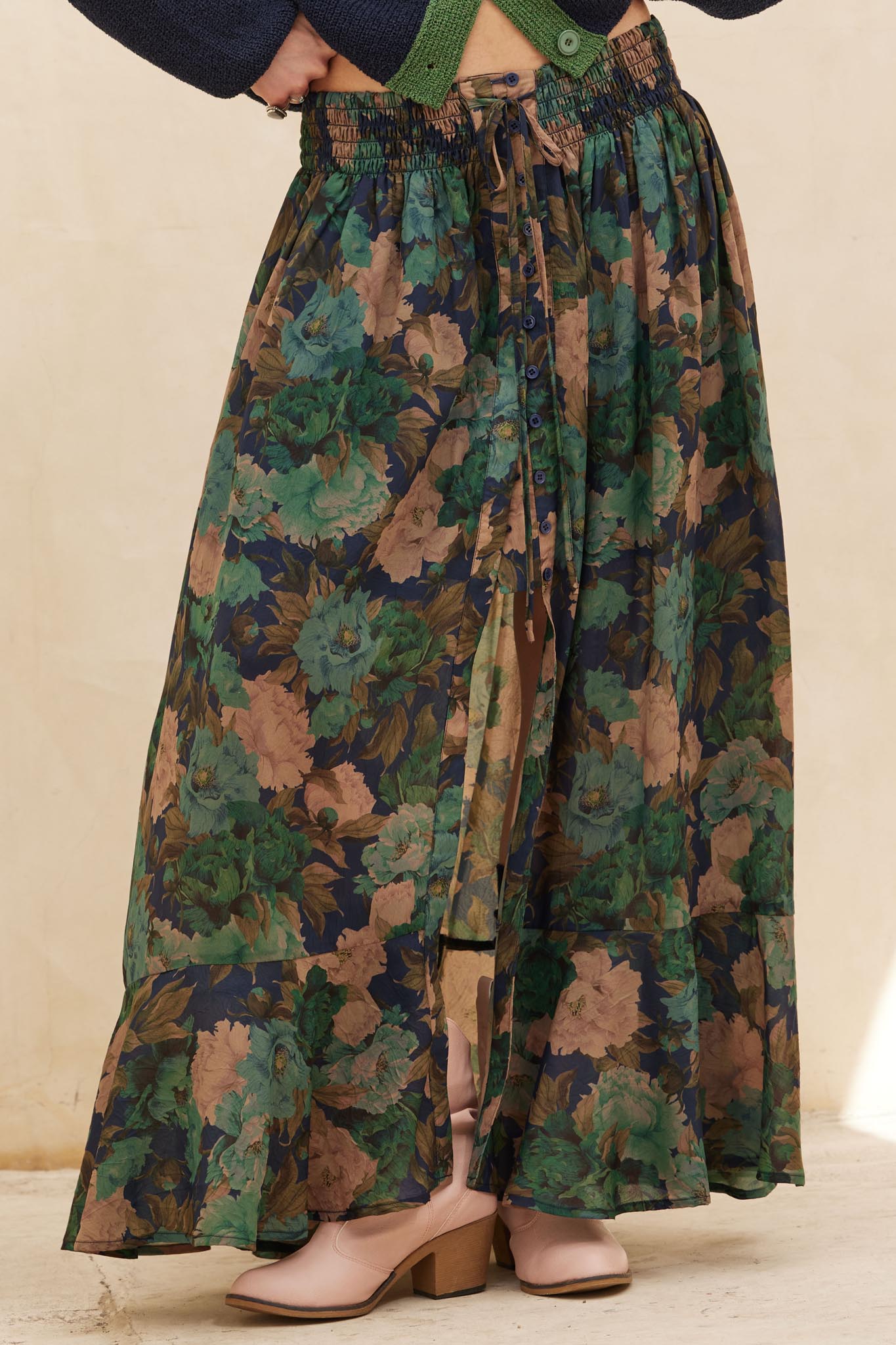 Pretty Potpourri Floral Button-Front Maxi Skirt
