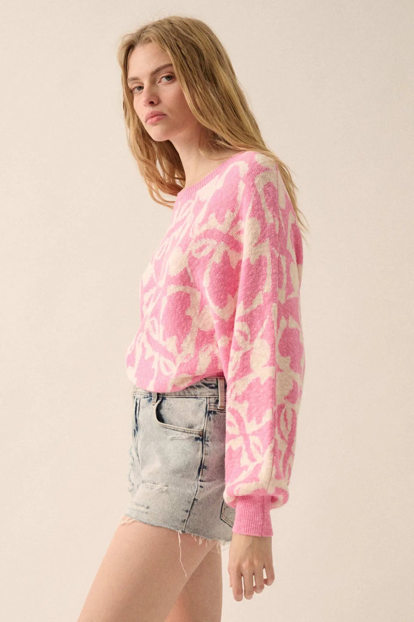 Abstract Garden Floral Jacquard Cropped Sweater