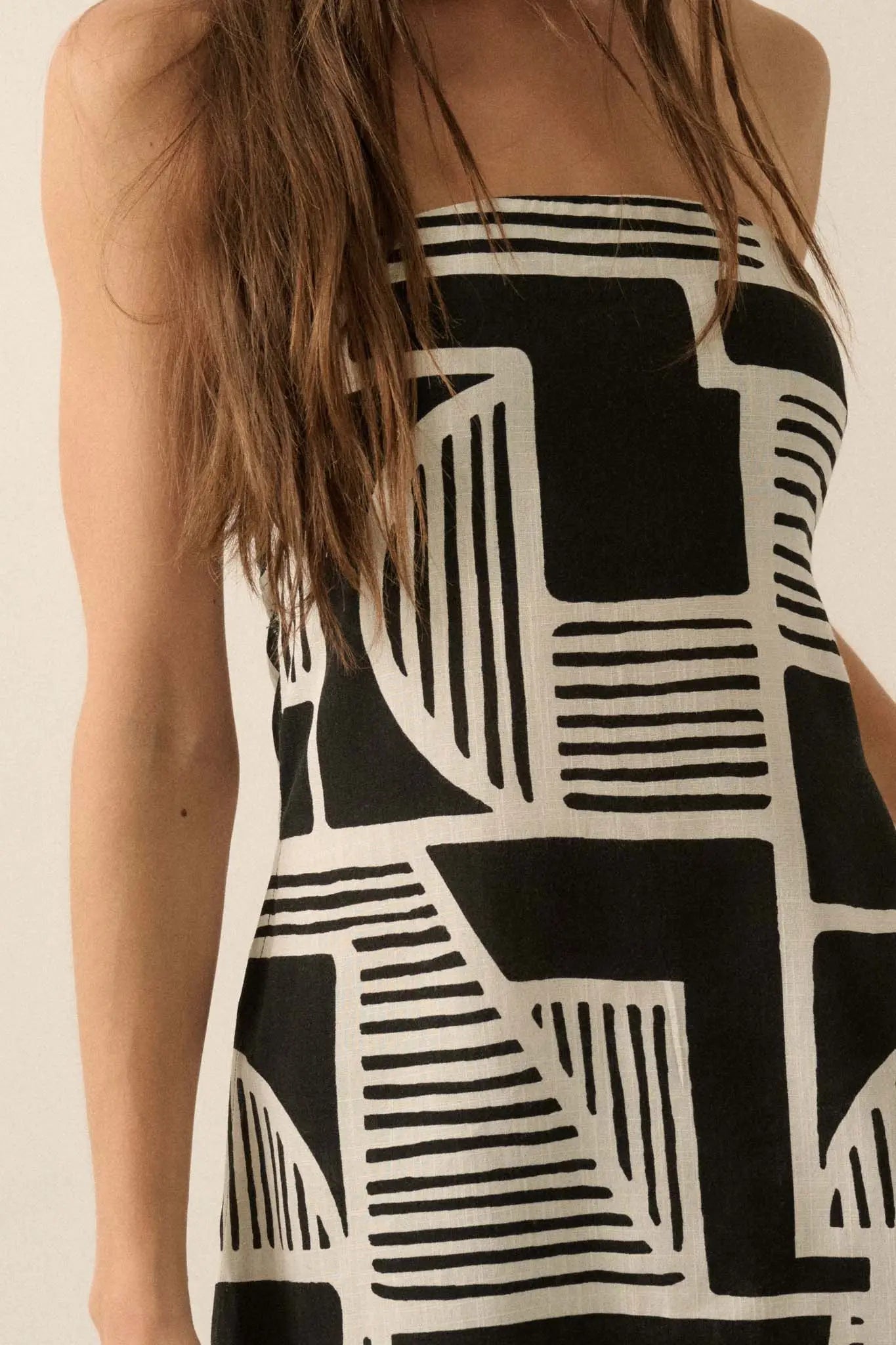 Shape Shift Geo-Print Strapless Tunic Top