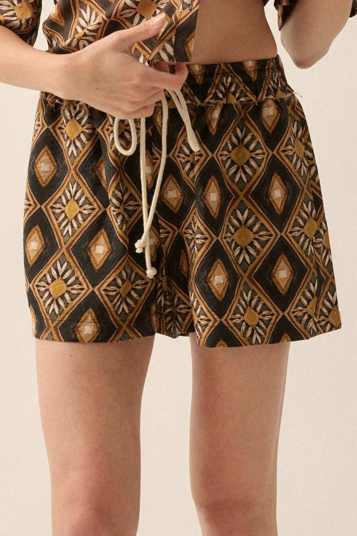 Bronze Bouquet Geometric Floral Drawstring Shorts