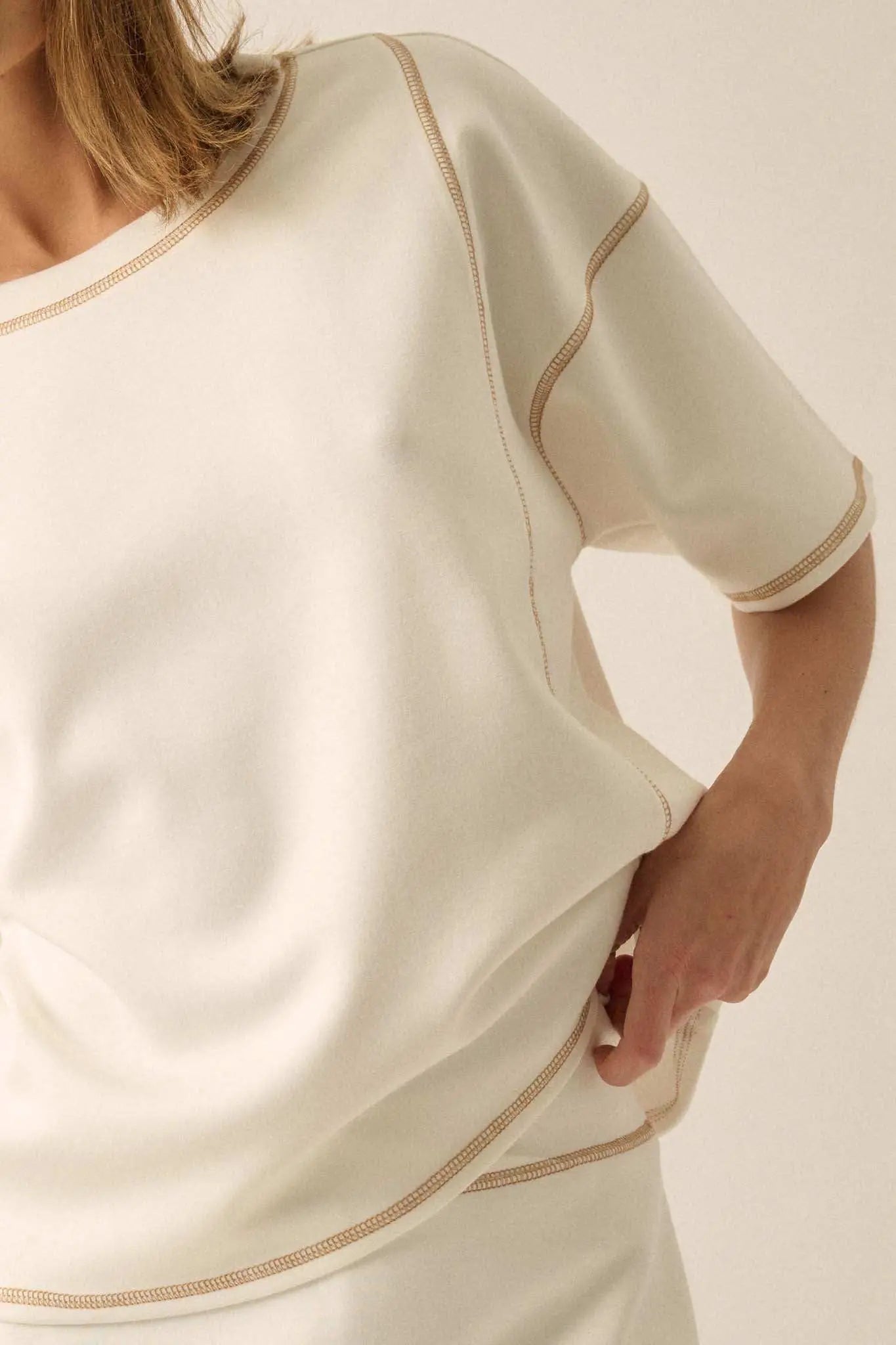 Premium Scuba Contrast-Stitch Loose-Fit Boxy Tee