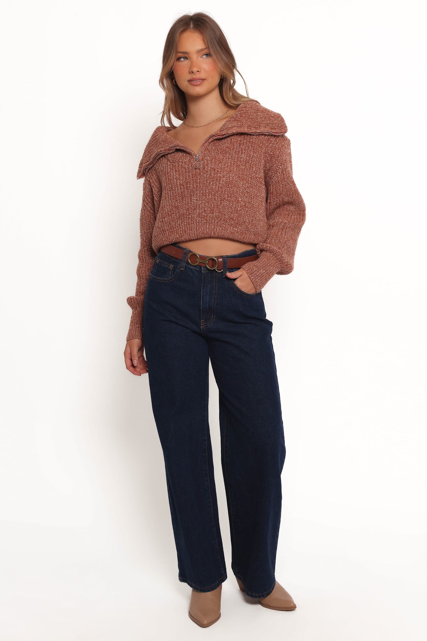 Hallow Collar Quarter Zip Sweater - Brown