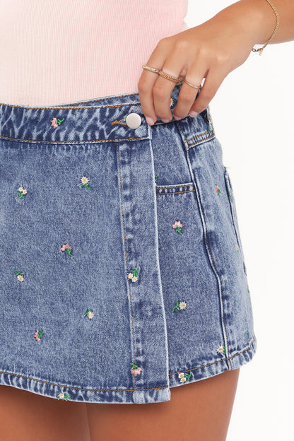 Evanna Denim Skort - Embroidery Medium Wash
